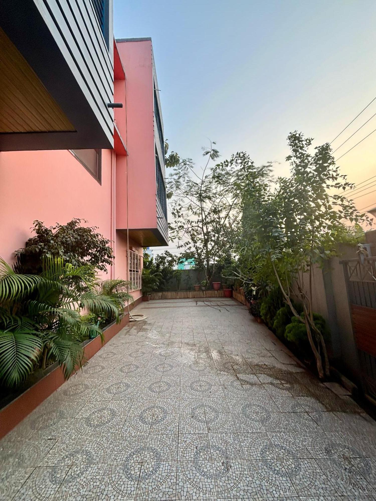Krishna Shree Guest House Guwahati Eksteriør bilde